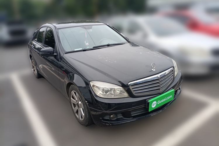Used Mercedes-Benz C-Class 2010 C 180K Classic model Front Right 45 Deg