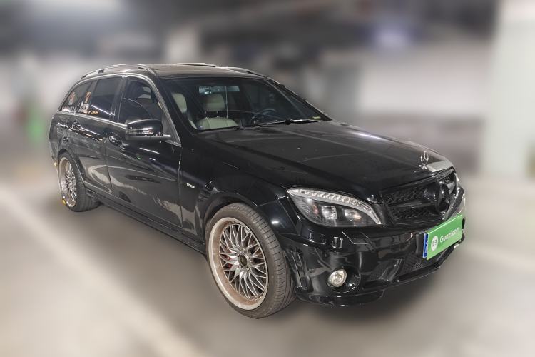 Used Mercedes-Benz C-Class 2010 C 200 CGI Estate Front Right 45 Deg