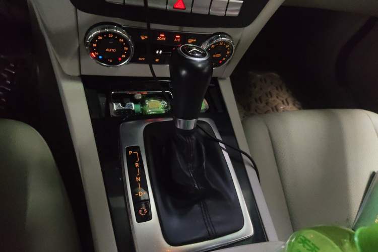 Used Mercedes-Benz C-Class 2010 C 180K Classic model Gear Lever