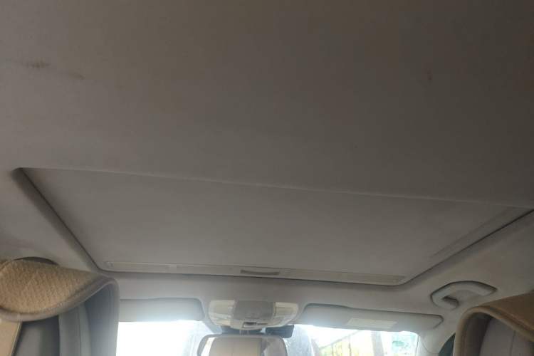 Used Mercedes-Benz C-Class 2010 C 180K Classic model Headliner