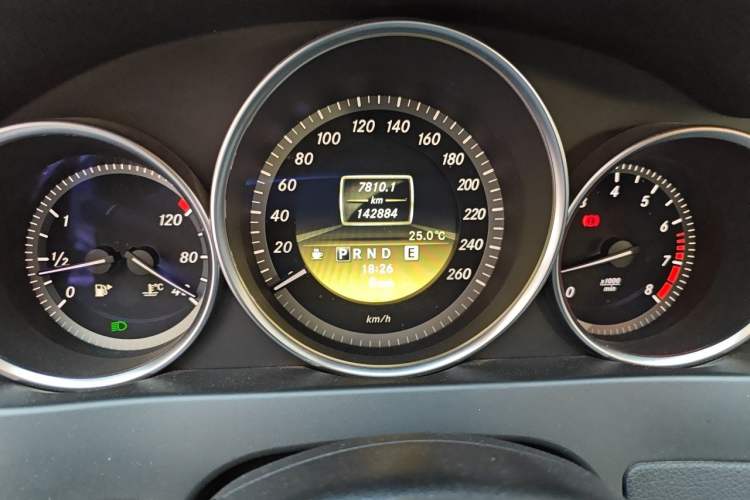 Used Mercedes-Benz C-Class 2010 C 180K Classic model Instrument Cluster