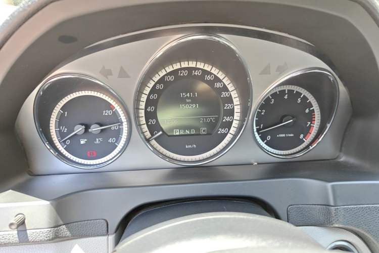 Used Mercedes-Benz C-Class 2010 C 200 CGI Estate Instrument Cluster