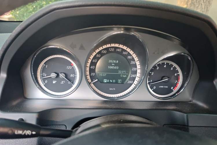 Used Mercedes-Benz C-Class 2010 C 200 CGI Estate Instrument Cluster