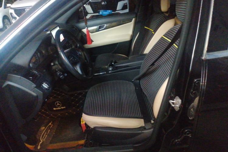 Used Mercedes-Benz C-Class 2010 C 200K Fashion Model Left Front Seat