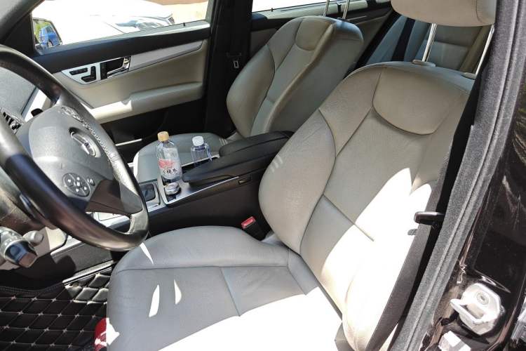 Used Mercedes-Benz C-Class 2010 C 200 CGI Estate Left Front Seat