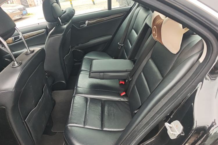 Used Mercedes-Benz C-Class 2010 C 200 CGI Fashion Model Left Rear Seat