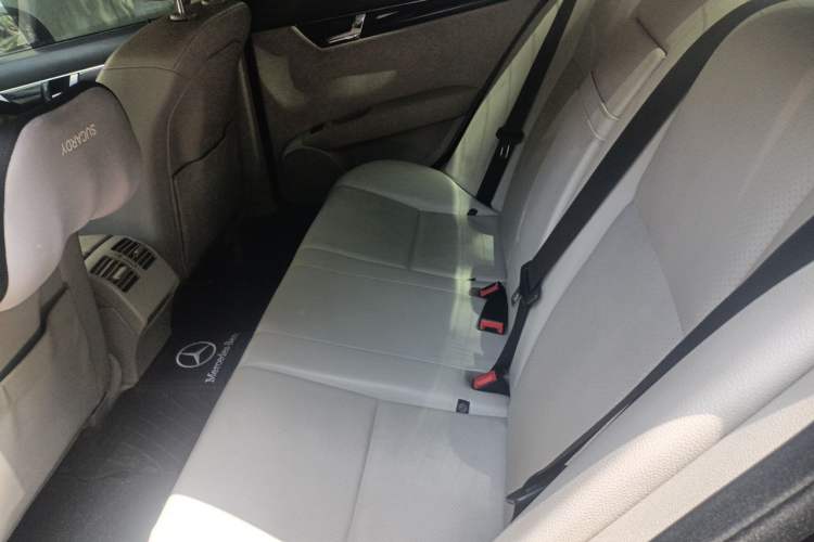 Used Mercedes-Benz C-Class 2010 C 180K Classic model Left Rear Seat