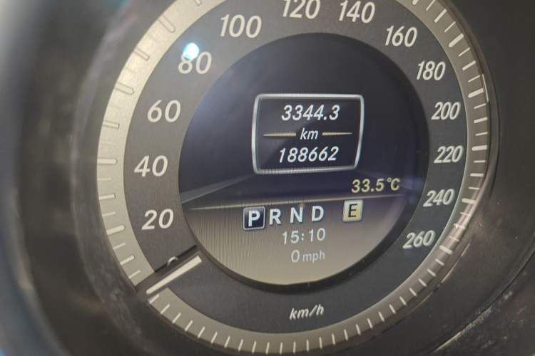 Used Mercedes-Benz C-Class 2010 C 180K Classic model Odometer Close Up