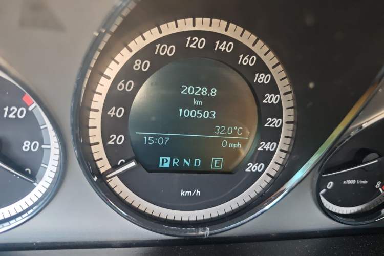 Used Mercedes-Benz C-Class 2010 C 200 CGI Estate Odometer Close Up