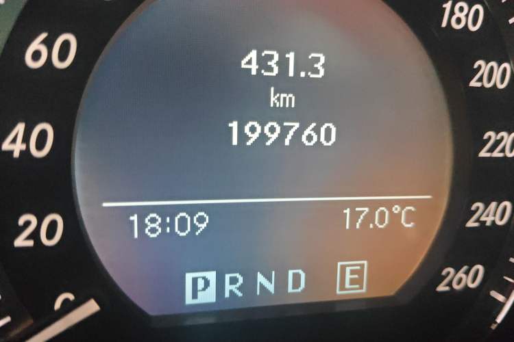 Used Mercedes-Benz C-Class 2010 C 200 CGI Estate Odometer Close Up