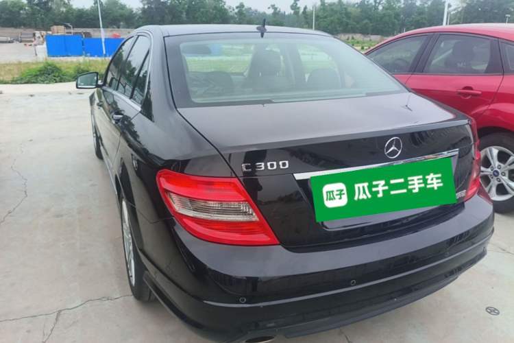 Used Mercedes-Benz C-Class 2010 C 300 Fashion Model Rear Left 45 Deg
