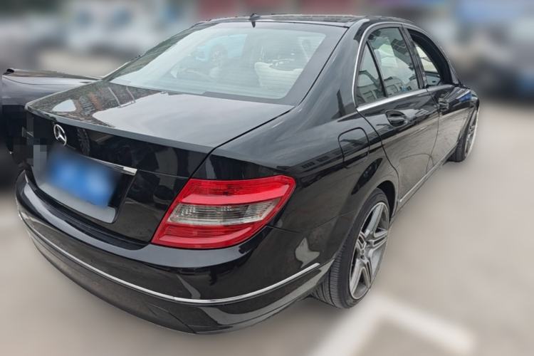 Used Mercedes-Benz C-Class 2010 C 200 CGI Fashion Model Rear Right 45 Deg
