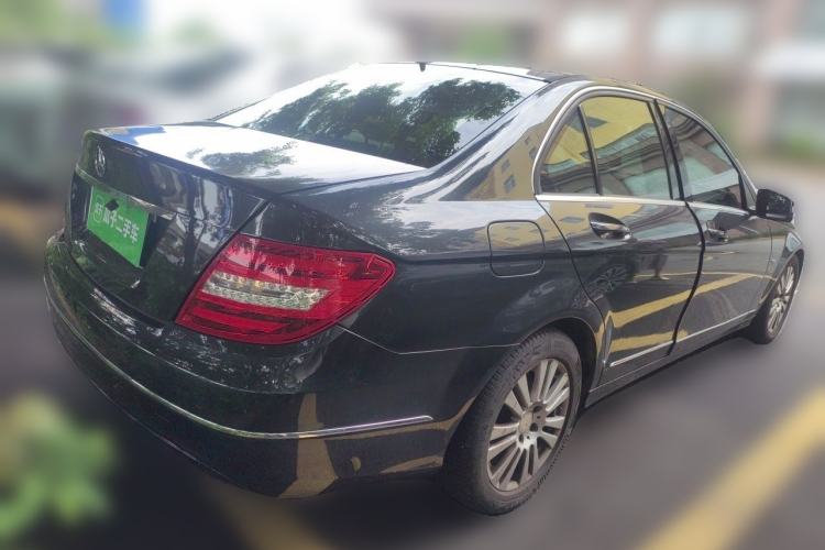 Used Mercedes-Benz C-Class 2010 C 200 CGI Elegance Model Rear Right 45 Deg