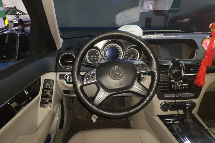 Used Mercedes-Benz C-Class 2010 C 180K Classic model Steering Wheel
