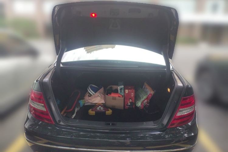 Used Mercedes-Benz C-Class 2010 C 200 CGI Elegance Model Trunk