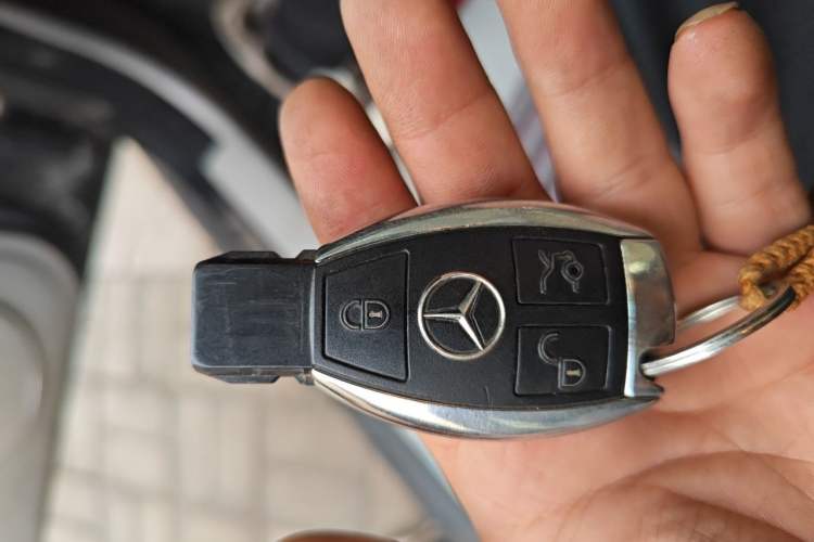 Used Mercedes-Benz C-Class 2010 C 180K Classic model Vehicle Key