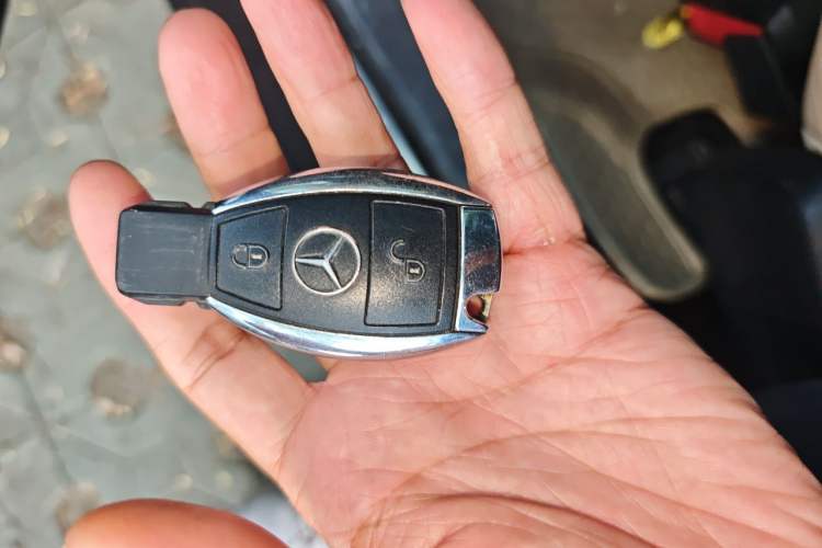 Used Mercedes-Benz C-Class 2010 C 200 CGI Estate Vehicle Key