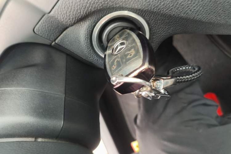 Used Mercedes-Benz C-Class 2010 C 300 Fashion Model Vehicle Key