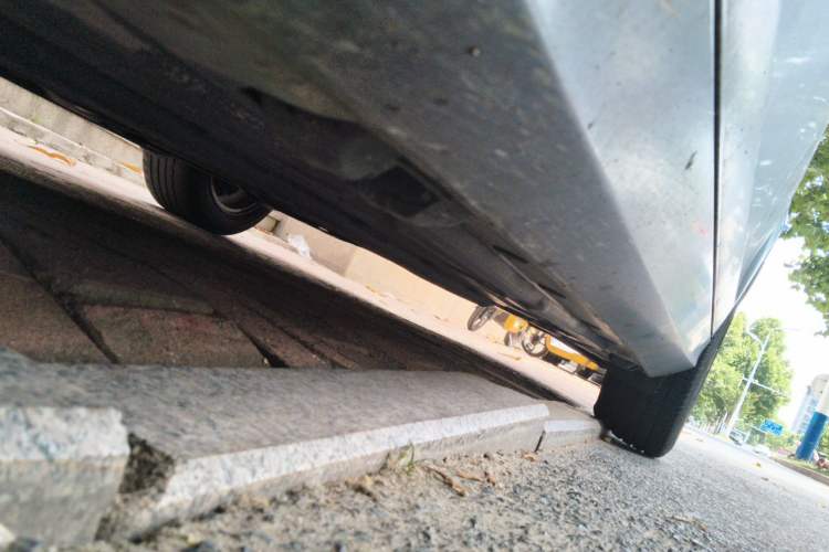 Used Mercedes-Benz C-Class 2010 C 180K Classic model Chassis Front Left