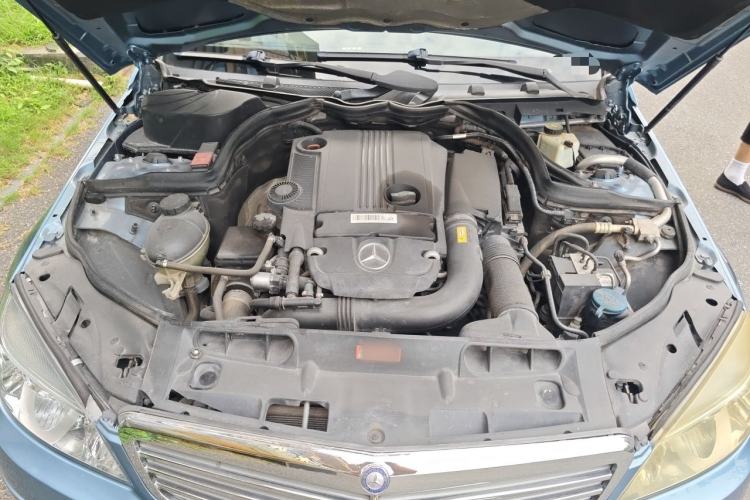 Used Mercedes-Benz C-Class 2010 C 200 CGI Elegance Model Engine Bay