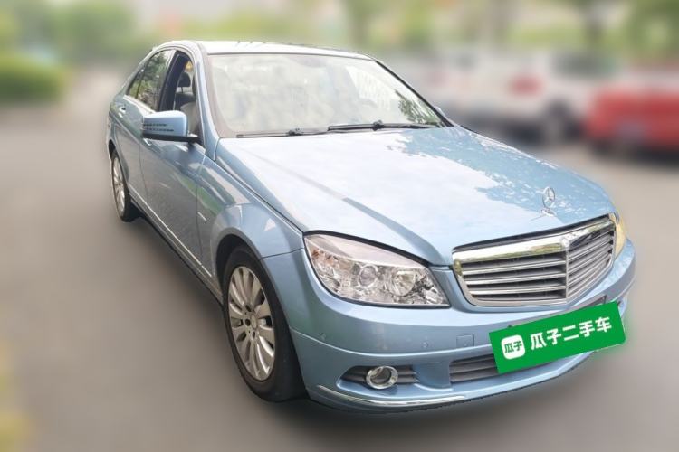 Used Mercedes-Benz C-Class 2010 C 200 CGI Elegance Model Front Right 45 Deg