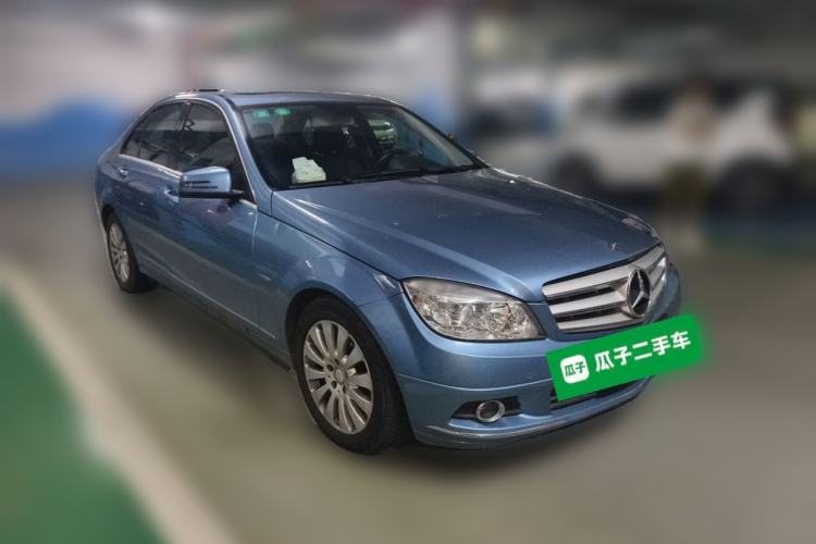 Used Mercedes-Benz C-Class 2010 C 200 CGI Elegance Model Front Right 45 Deg