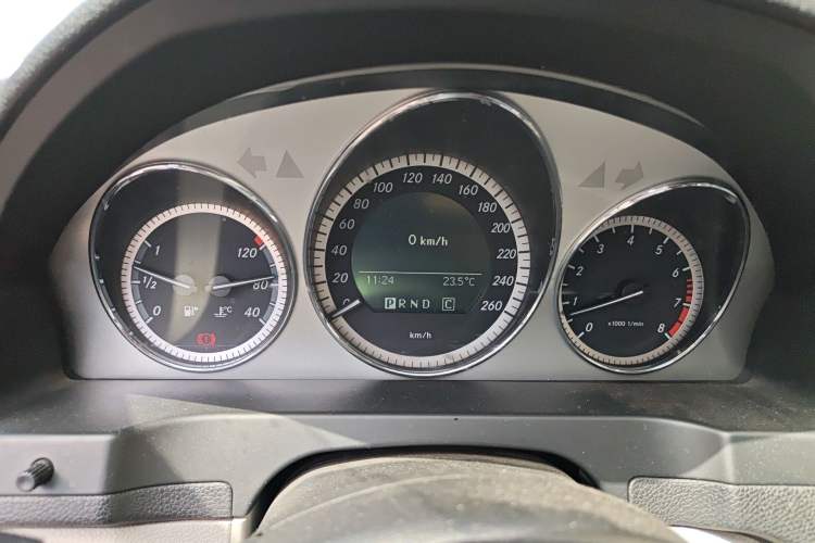 Used Mercedes-Benz C-Class 2010 C 300 Fashion Model Instrument Cluster
