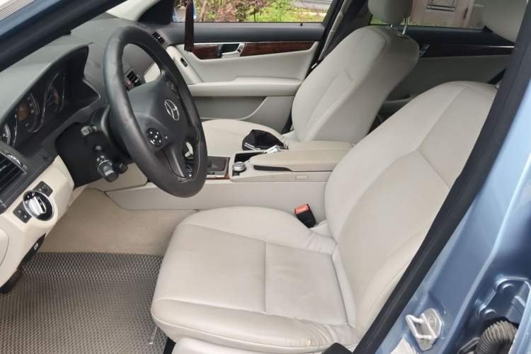 Used Mercedes-Benz C-Class 2010 C 200 CGI Elegance Model Left Front Seat