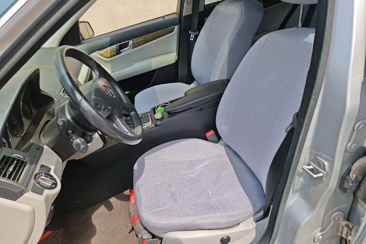 Used Mercedes-Benz C-Class 2010 C 300 Fashion Model Left Front Seat