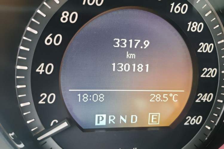 Used Mercedes-Benz C-Class 2010 C 200 CGI Elegance Model Odometer Close Up
