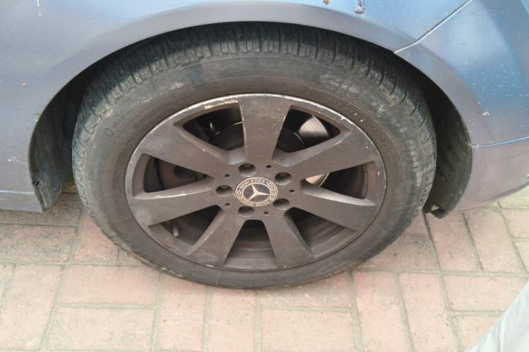Used Mercedes-Benz C-Class 2010 C 180K Classic model Right Front Wheel Hub