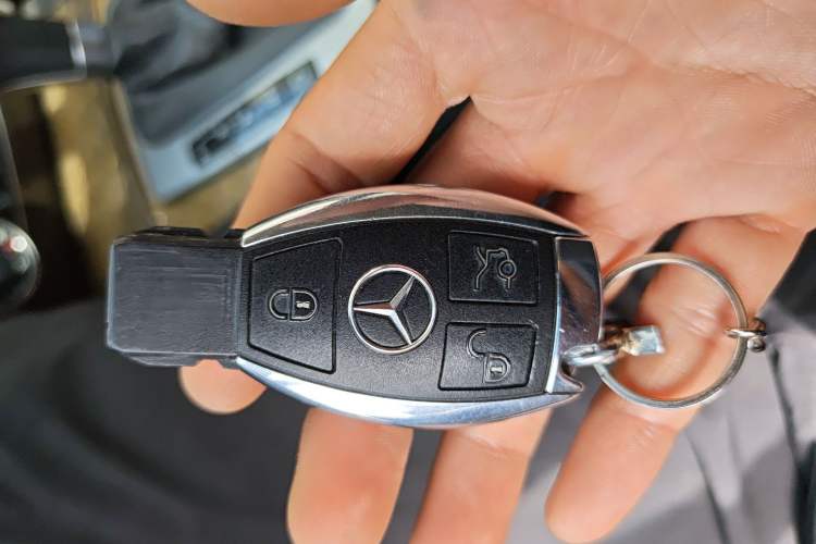 Used Mercedes-Benz C-Class 2010 C 300 Fashion Model Vehicle Key