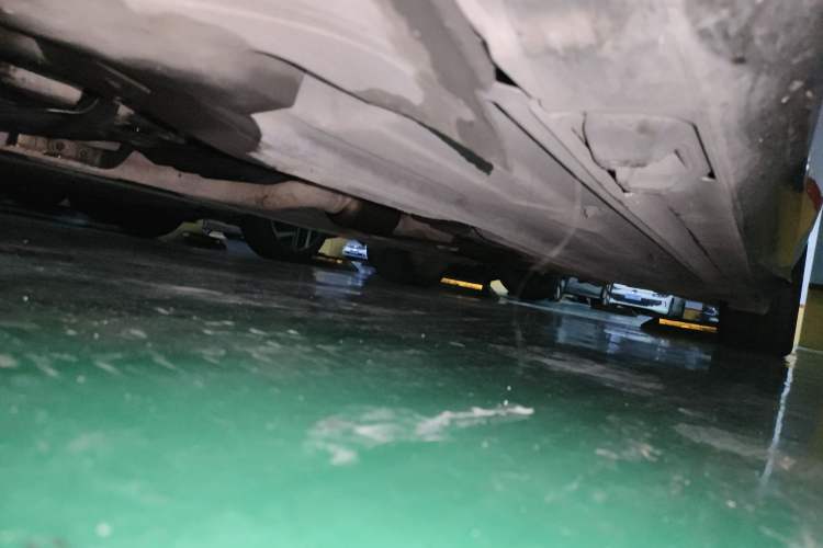 Used Mercedes-Benz C-Class 2010 C 200 CGI Estate Chassis Front Left