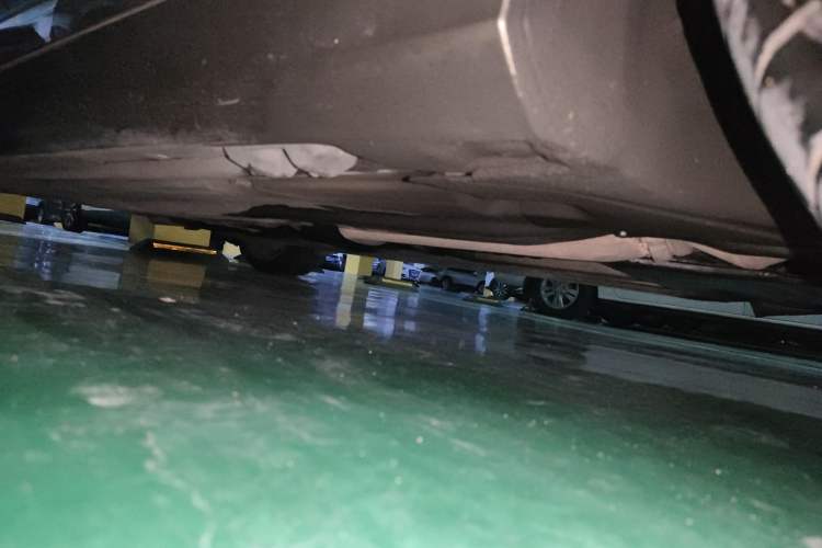 Used Mercedes-Benz C-Class 2010 C 200 CGI Estate Chassis Front Right