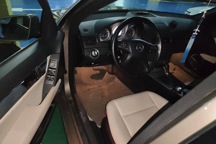 Used Mercedes-Benz C-Class 2010 C 200 CGI Estate Driver Seat
