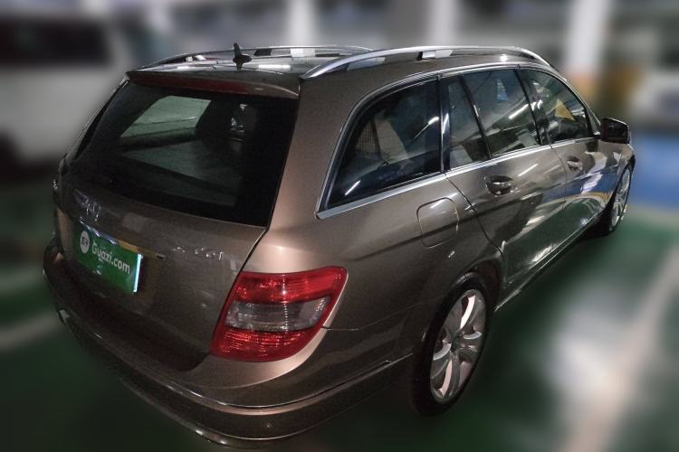 Used Mercedes-Benz C-Class 2010 C 200 CGI Estate Rear Right 45 Deg