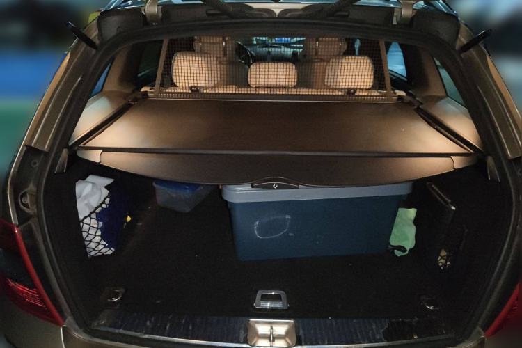 Used Mercedes-Benz C-Class 2010 C 200 CGI Estate Trunk