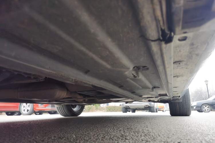 Used Mercedes-Benz C-Class 2010 C 180K Classic model Chassis Front Left
