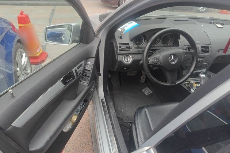 Used Mercedes-Benz C-Class 2010 C 200 CGI Estate Driver Seat