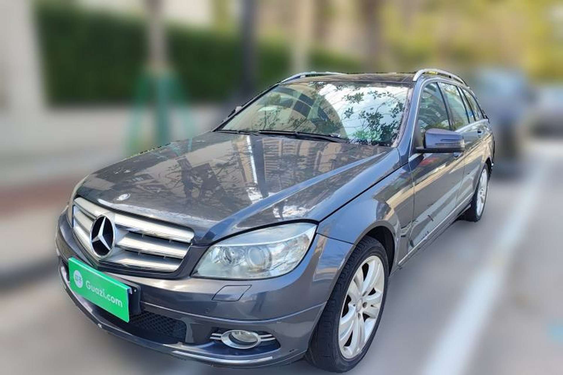 Used Mercedes-Benz C-Class 2010 C 300 Estate Front Left 45 Deg