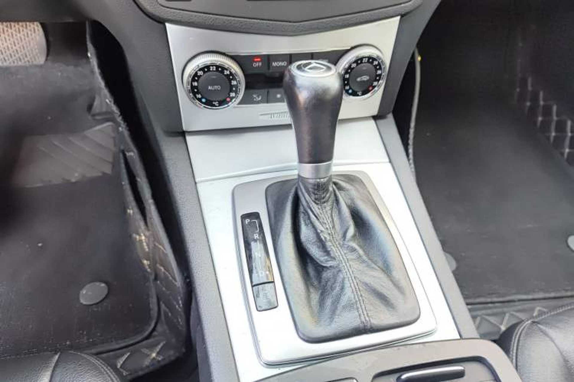 Used Mercedes-Benz C-Class 2010 C 300 Estate Gear Lever