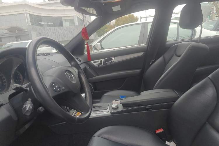 Used Mercedes-Benz C-Class 2010 C 200 CGI Estate Left Front Seat