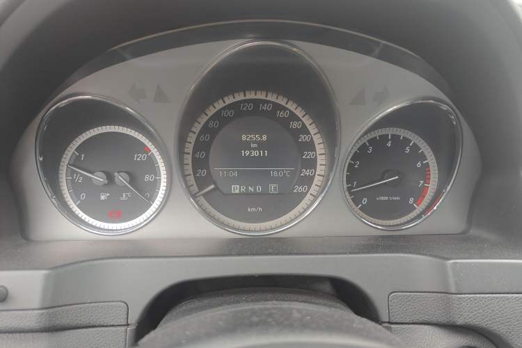Used Mercedes-Benz C-Class 2010 C 200 CGI Estate Odometer Close Up