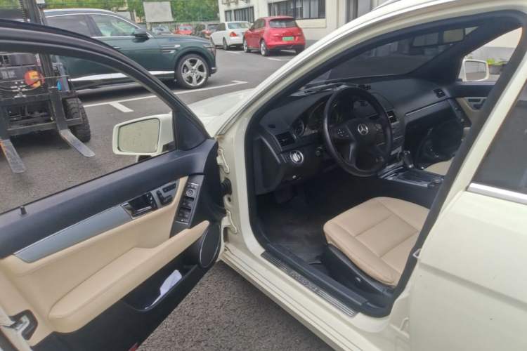 Used Mercedes-Benz C-Class 2010 C 300 Estate Driver Seat