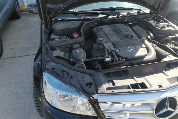 Used Mercedes-Benz C-Class 2010 C 200 CGI Estate Engine Bay Right