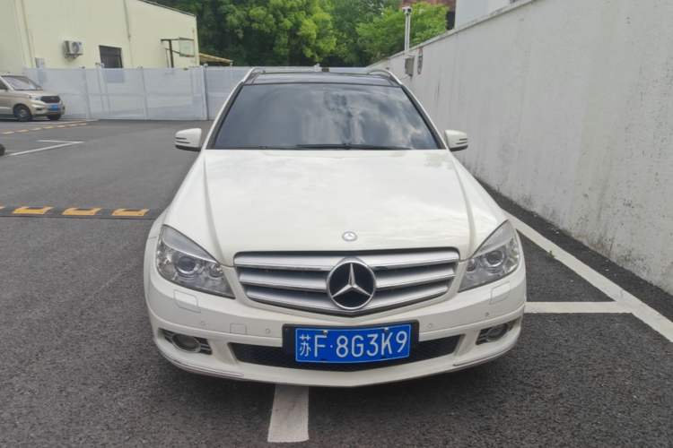 Used Mercedes-Benz C-Class 2010 C 300 Estate Front