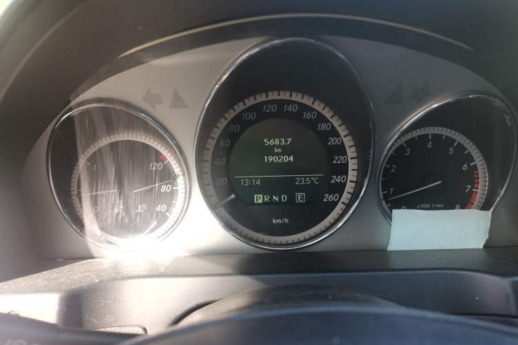 Used Mercedes-Benz C-Class 2010 C 200 CGI Estate Instrument Cluster