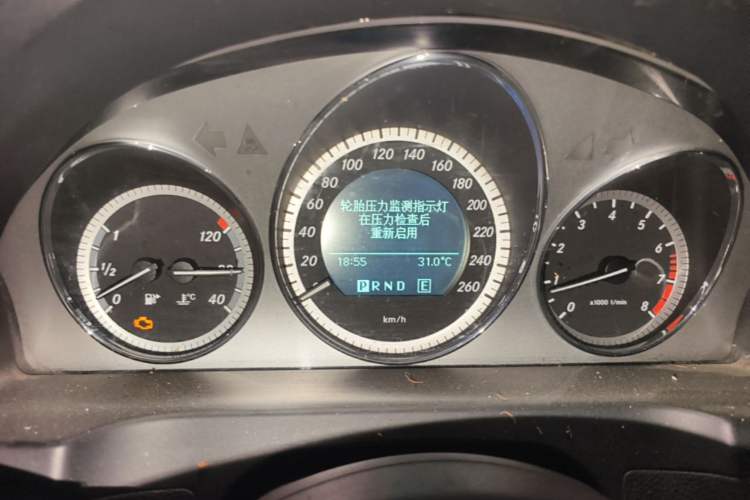 Used Mercedes-Benz C-Class 2010 C 200 CGI Fashion Model Instrument Cluster
