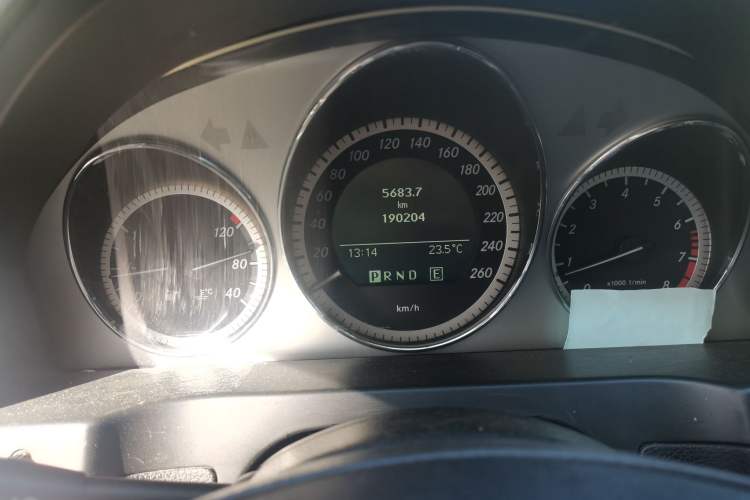 Used Mercedes-Benz C-Class 2010 C 200 CGI Estate Odometer Close Up