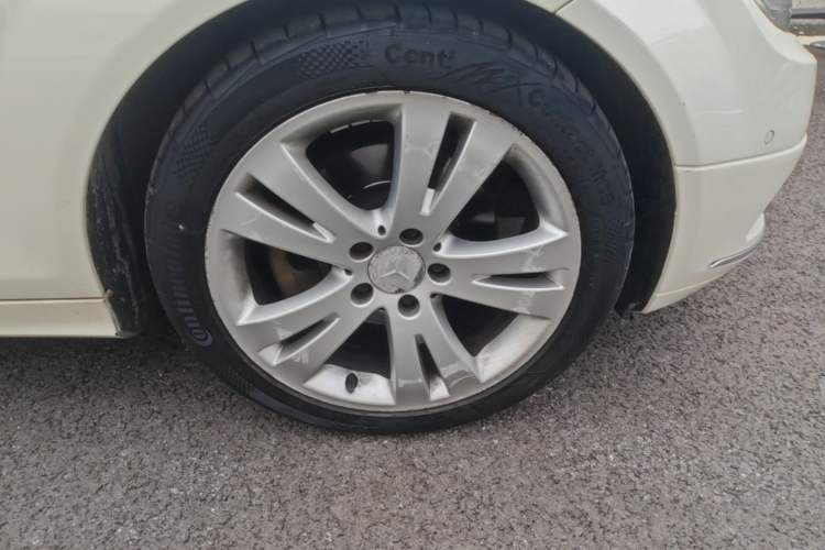 Used Mercedes-Benz C-Class 2010 C 300 Estate Right Front Wheel Hub